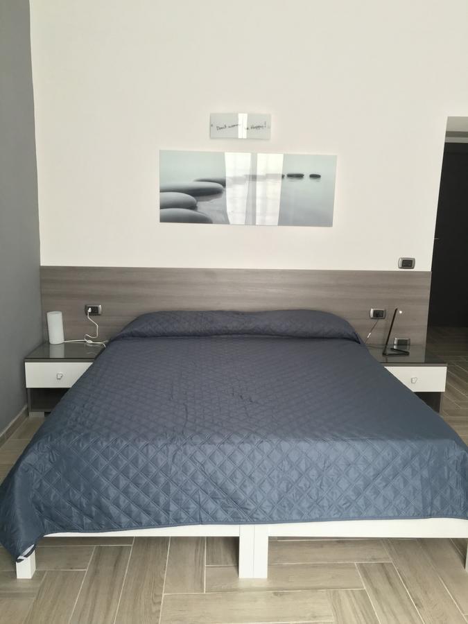 Bed and Breakfast La Dimora Di Garibaldi Neapol Zewnętrze zdjęcie