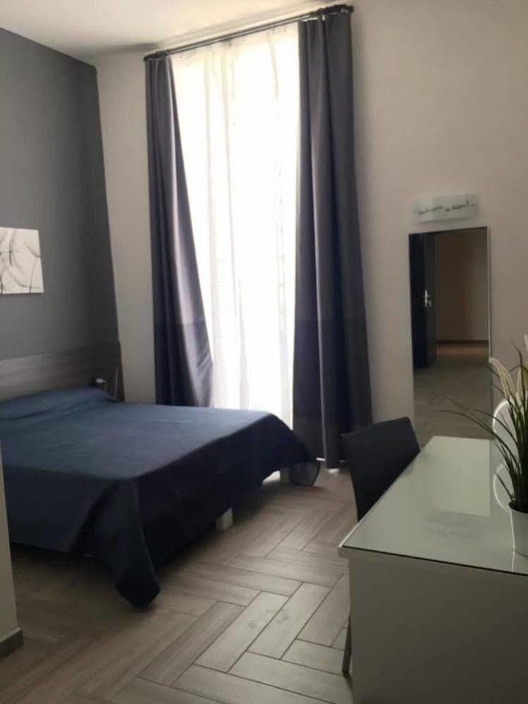 Bed and Breakfast La Dimora Di Garibaldi Neapol Zewnętrze zdjęcie